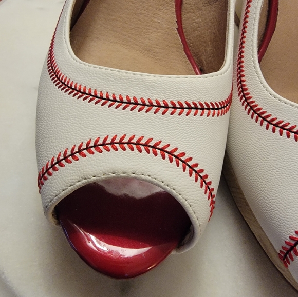 Charis Doxa "baseball" Wedges - Picture 7 of 11